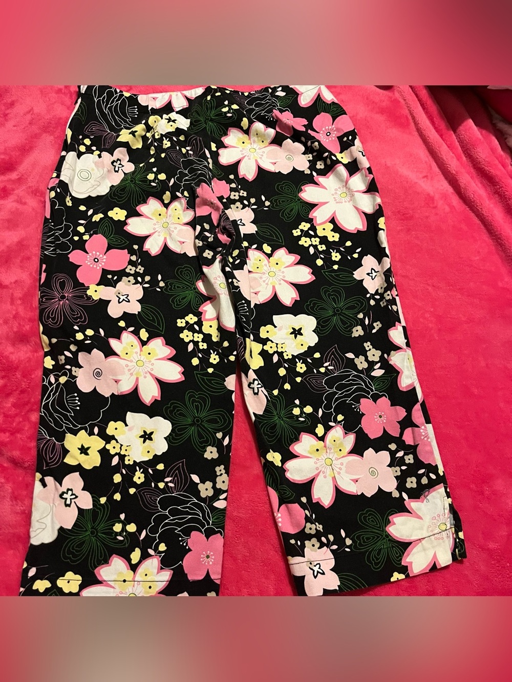 Women’s cropPants - Pink & Yellow Flowers,sz Large
